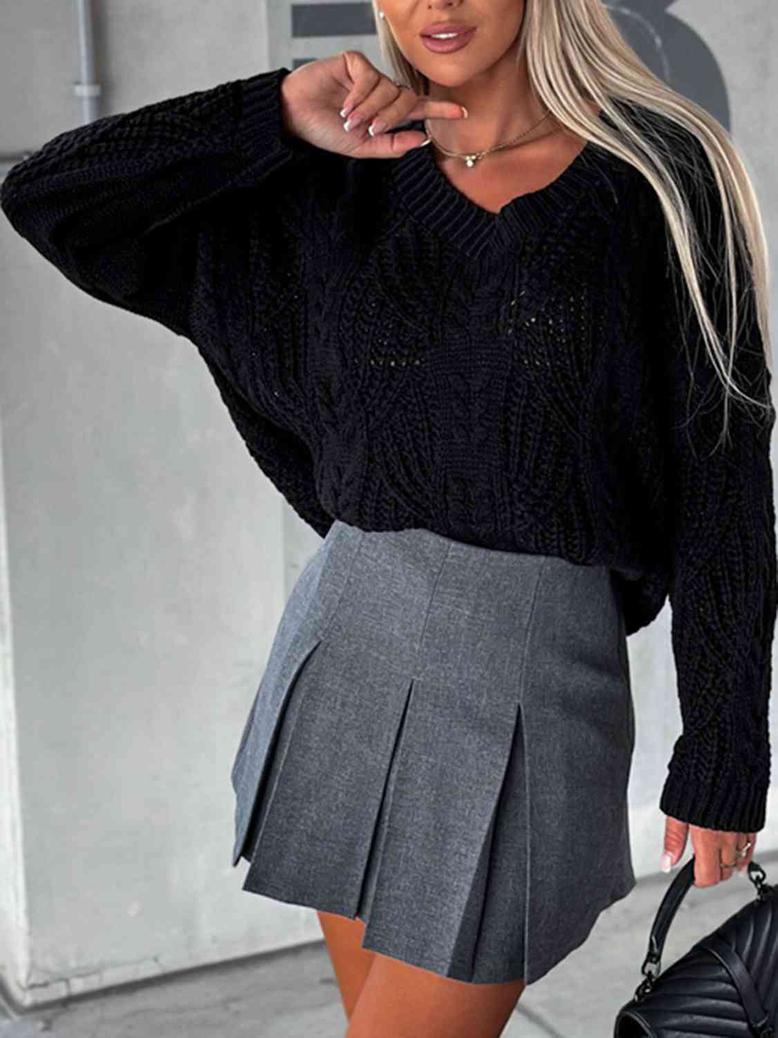 Chunky V-Neck Cable-Knit Long Sleeve Sweater