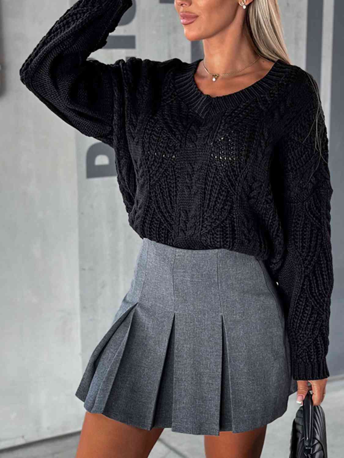 Chunky V-Neck Cable-Knit Long Sleeve Sweater