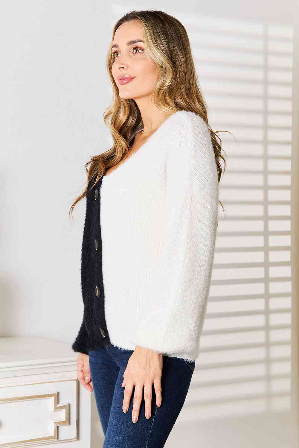 Two Face Contrast Button-Front V-Neck Cardigan - RTS