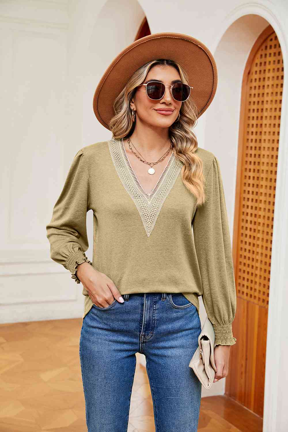 Contrast V-Neck Long Sleeve Top