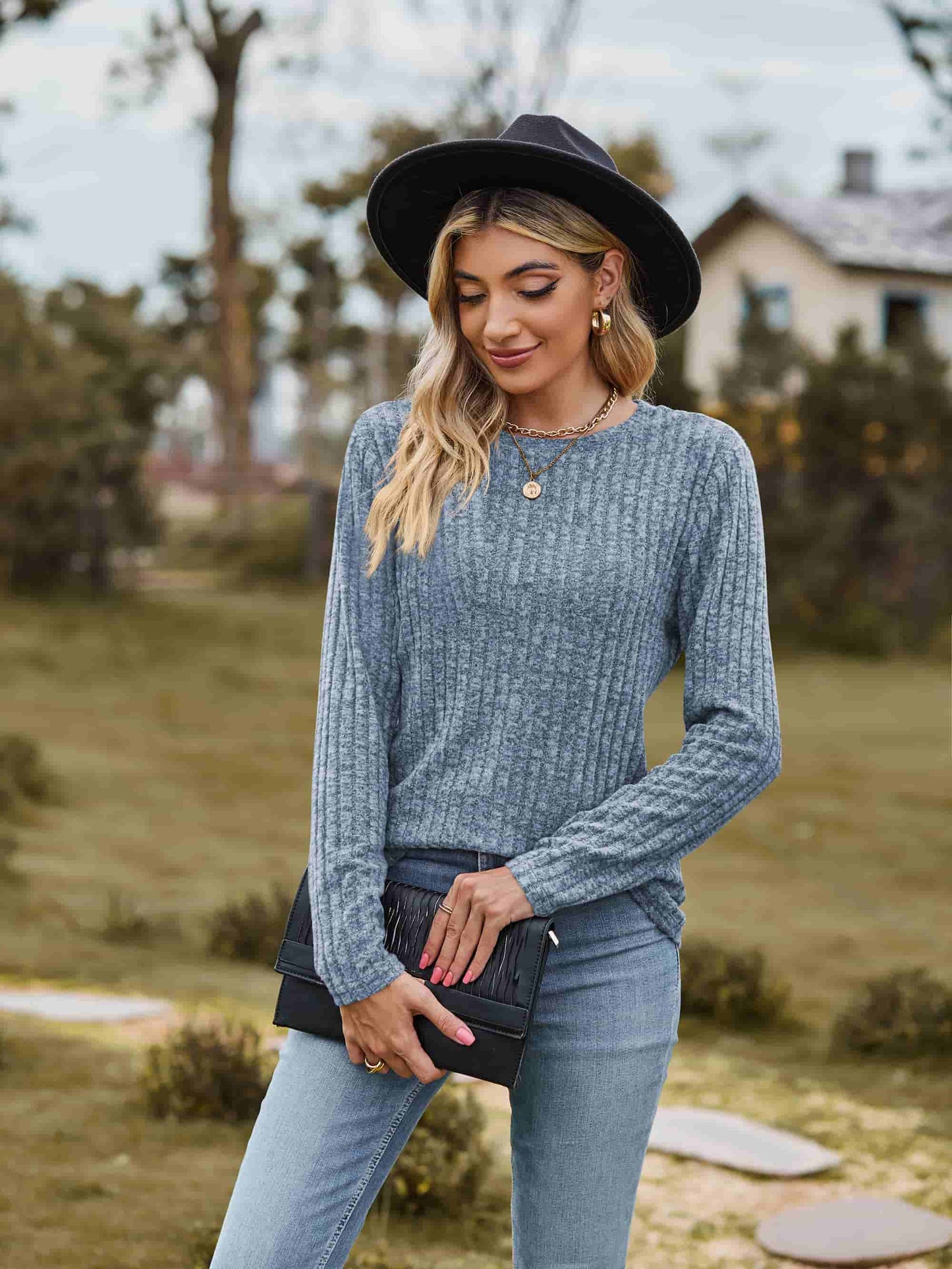 Ribbed Round Neck Long Sleeve Tee