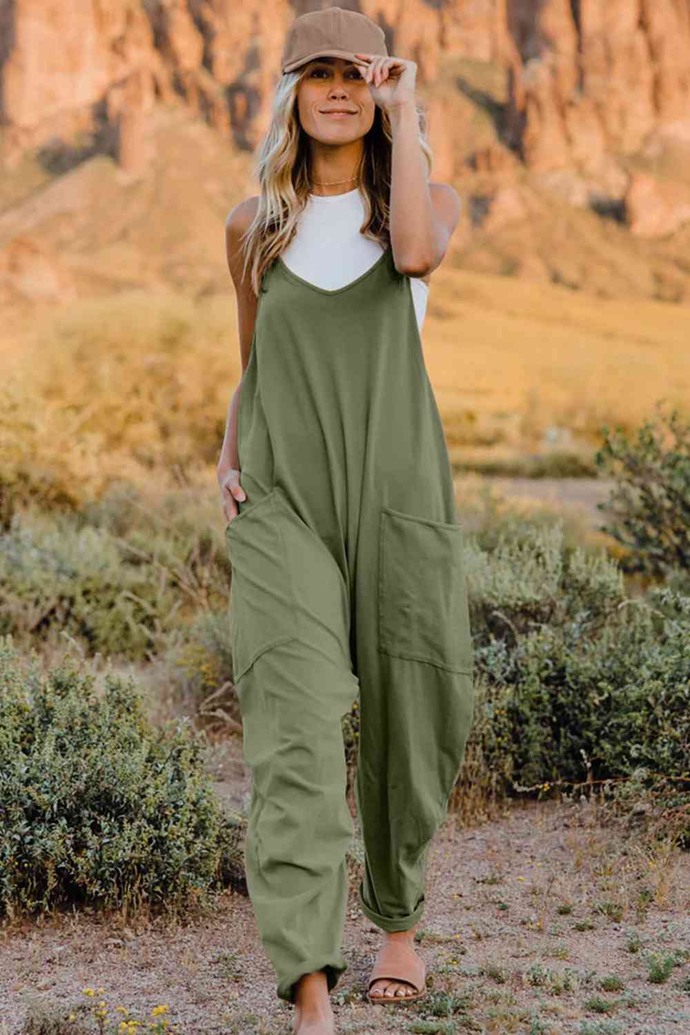 Best Selling V-Neck Sleeveless Jumpsuit with Pocket